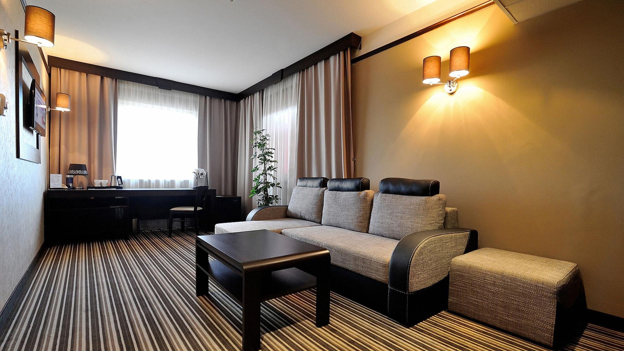 Park Diament Готель 4*